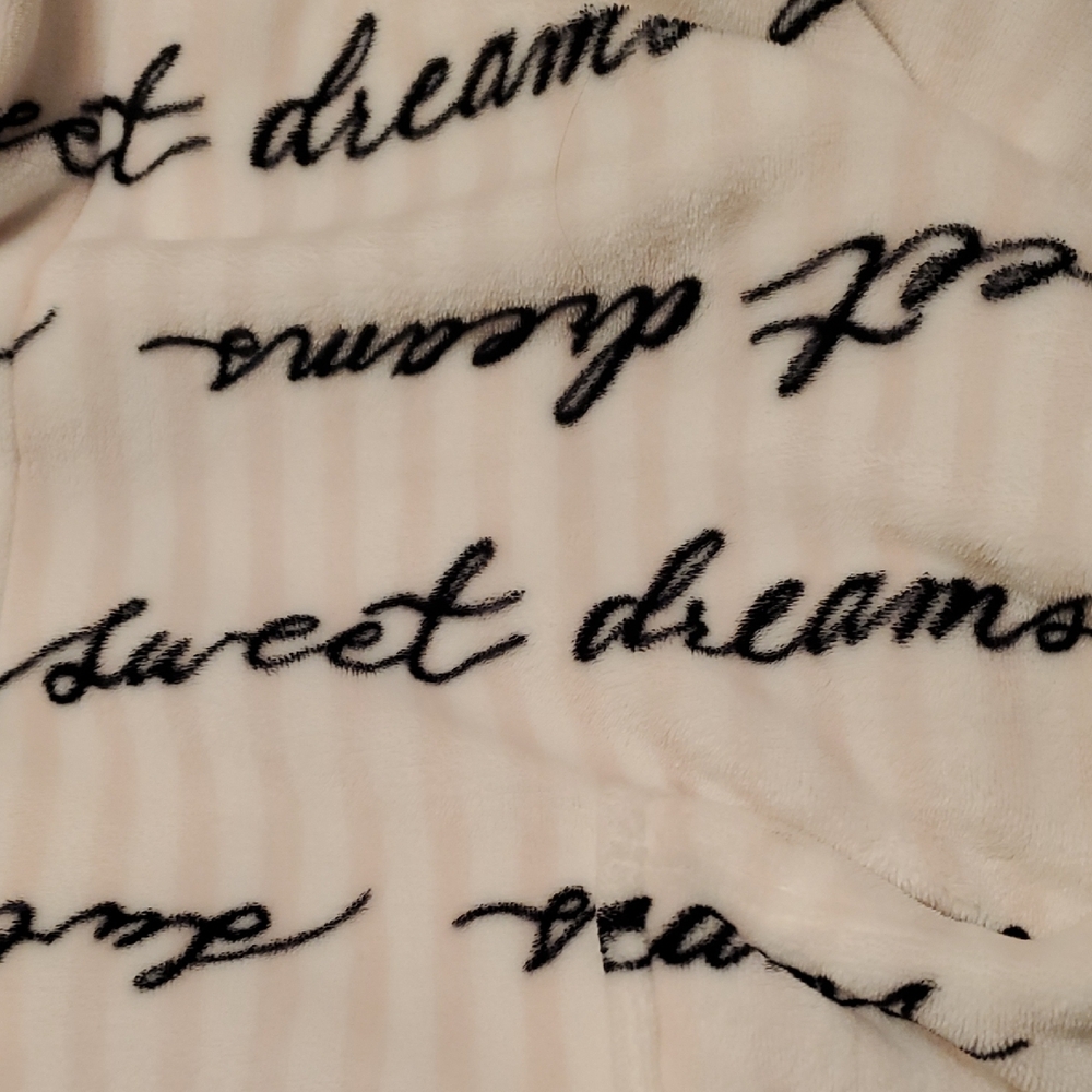 Victoria's Secretpinkand Black Script Robe - Picture 7 of 8